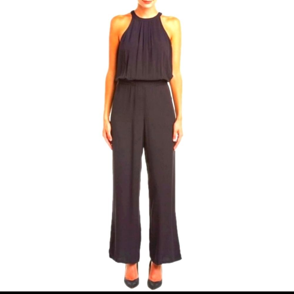 BB Dakota Jumpsuit Flowy Black Halter Wide Leg Pants Pleated Open Back M‎ NWOT
